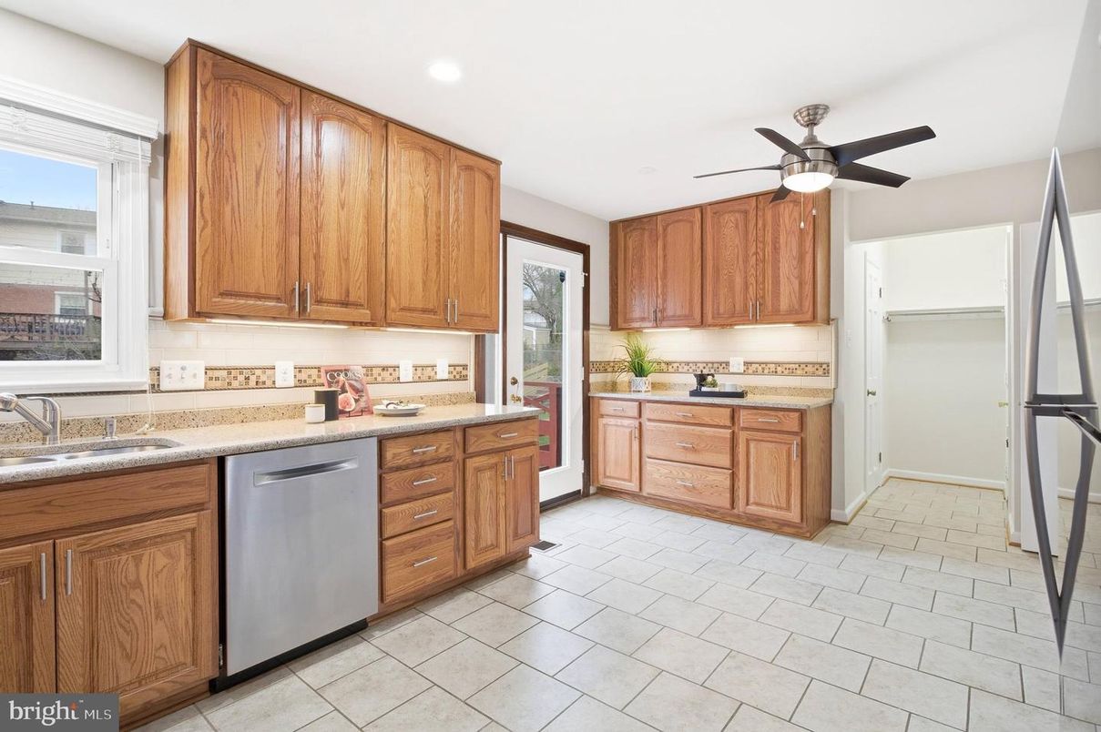 Interior, Kitchen, Recessed Lighting