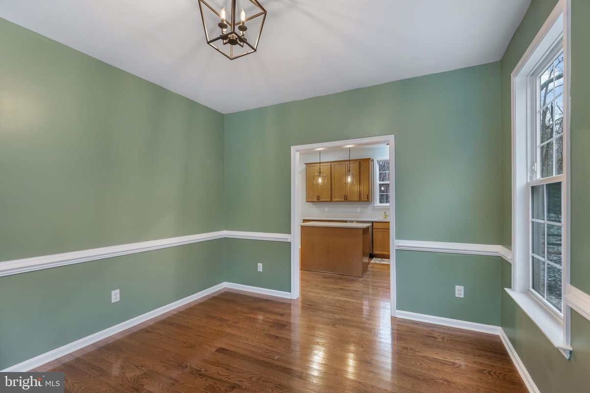 Empty room, Interior, Kitchen, Pendant Lights, Wood Texture Flooring
