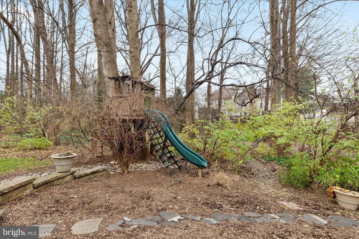 Backyard, Exterior, Playground