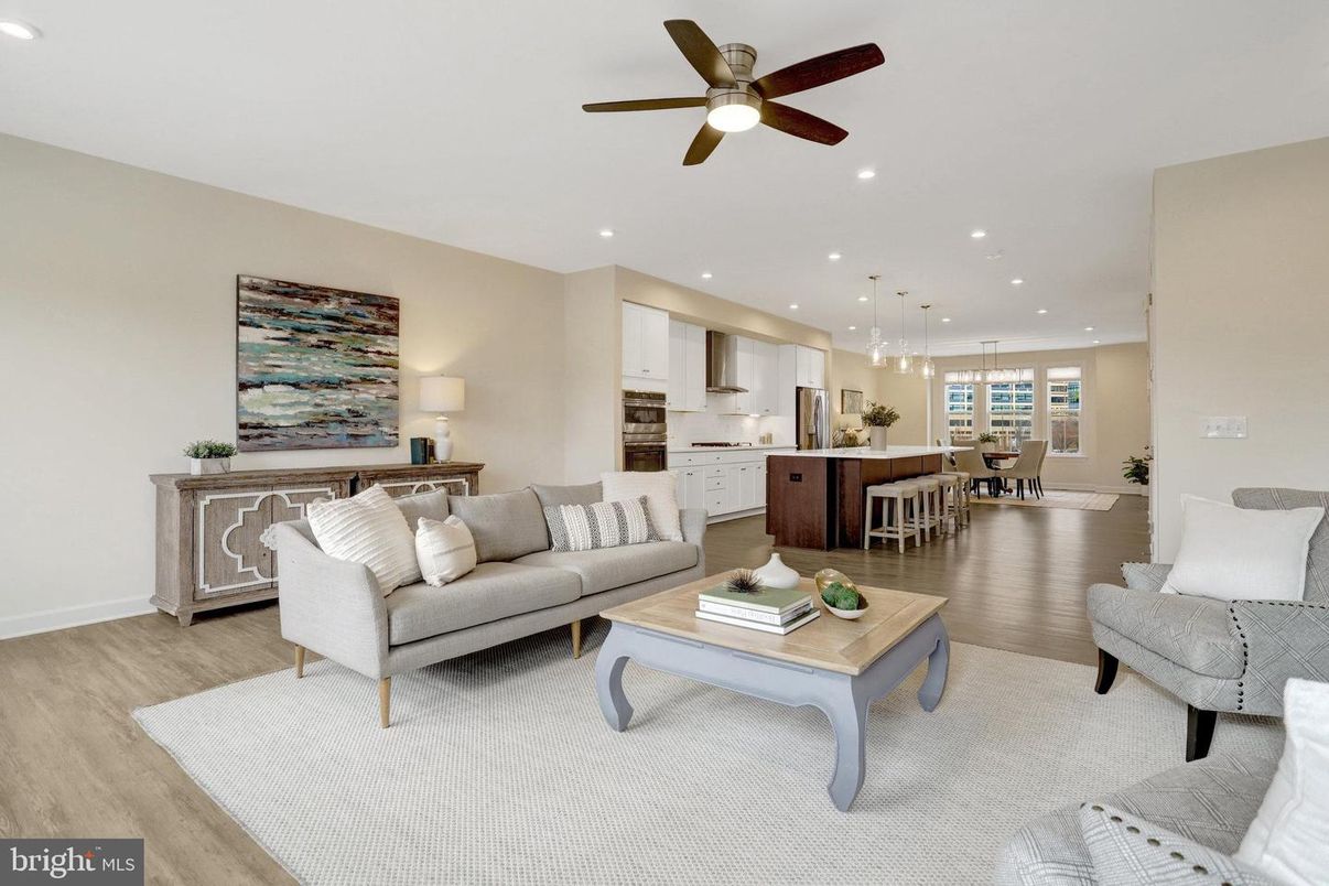 Dining room, Interior, Kitchen, Living room, Pendant Lights, Recessed Lighting, Stainless Steel Appliances, Wood Texture Flooring