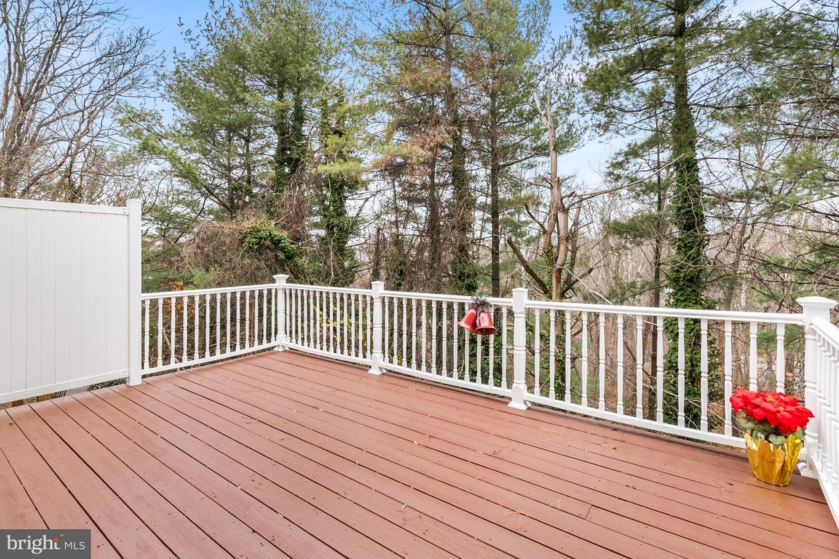 Exterior, Wood Texture Flooring