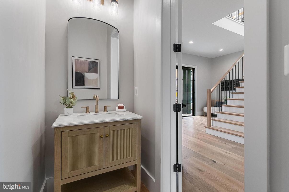 Bathroom, Interior, Recessed Lighting, Wood Texture Flooring