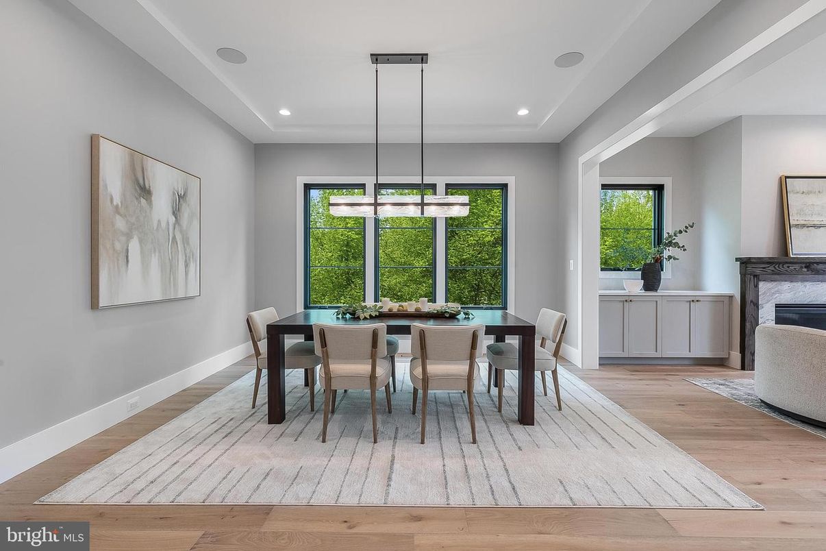 Dining room, Fireplace, Interior, Pendant Lights, Recessed Lighting, Wood Texture Flooring