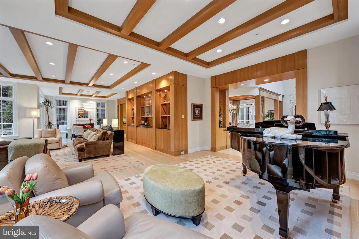 Interior, Living room, Piano, Recessed Lighting, Wooden Beams
