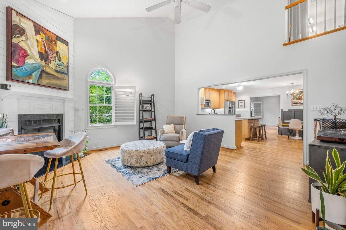 Chandelier, Dining room, Fireplace, Interior, Kitchen, Wood Texture Flooring