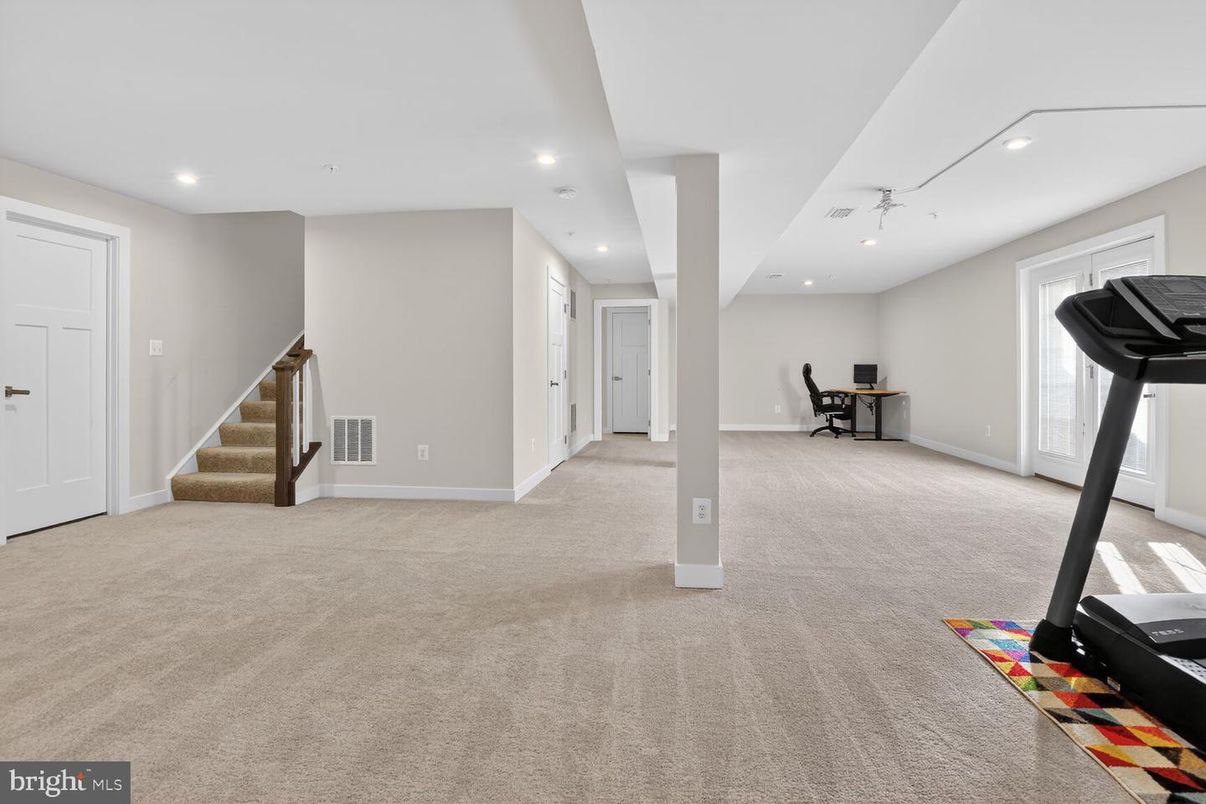 Fitness Equipment, Interior, Recessed Lighting