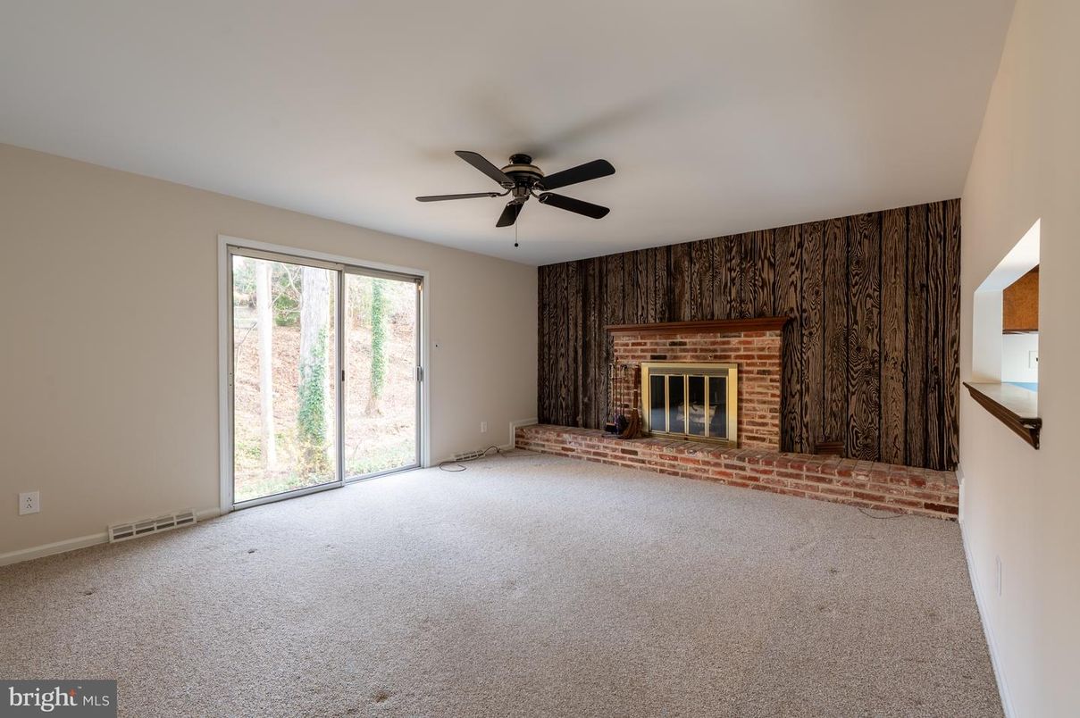 Empty room, Fireplace, Interior