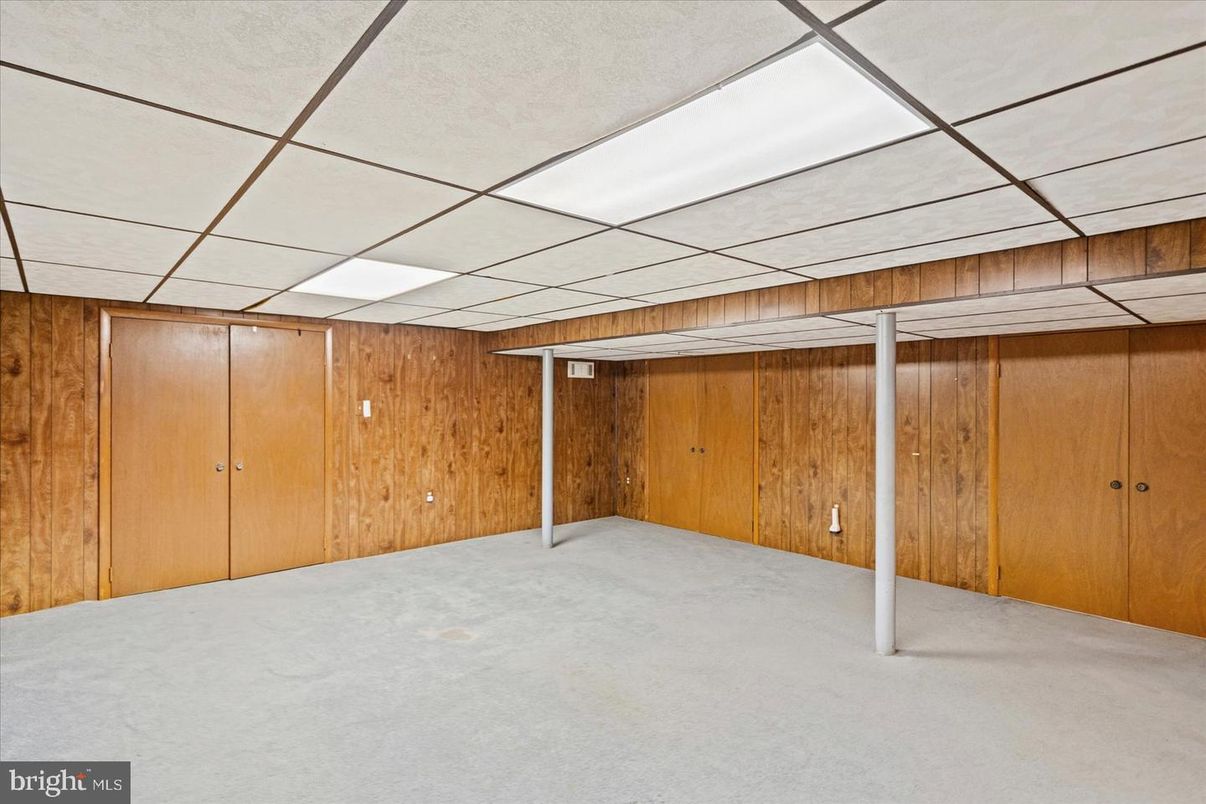 Empty room, Interior, Wooden Walls