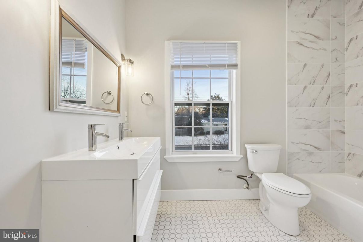 Bathroom, Interior, Marble Walls