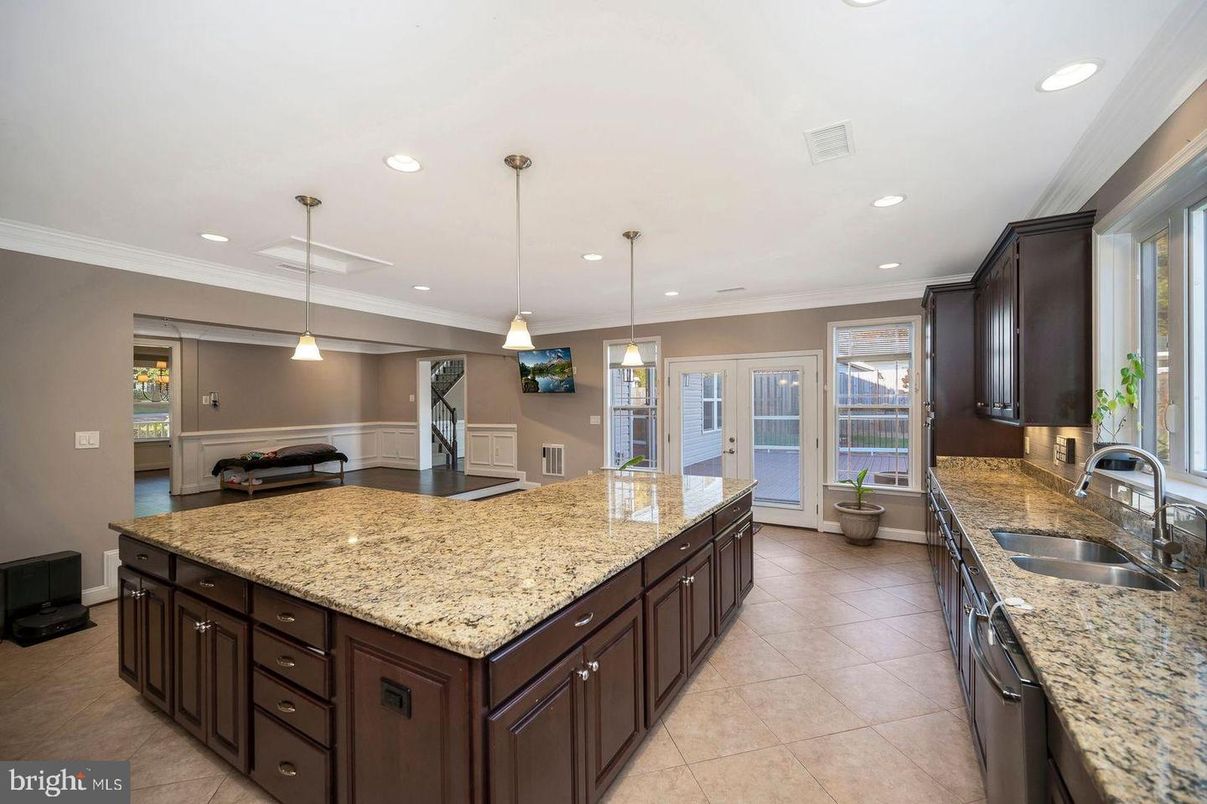 Interior, Kitchen, Pendant Lights, Recessed Lighting