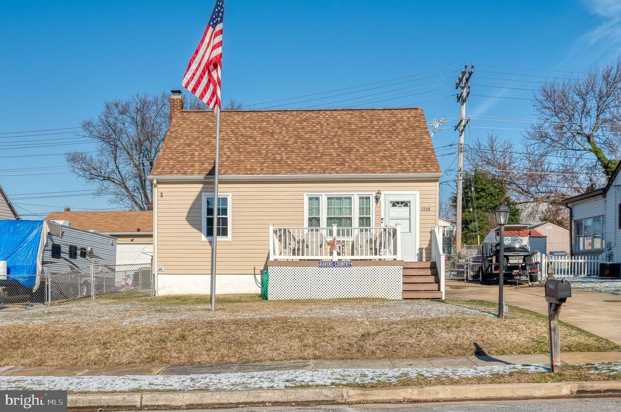Backyard, Exterior, Facade, Cape Cod