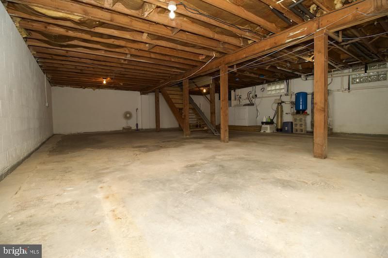 Interior, Wooden Beams