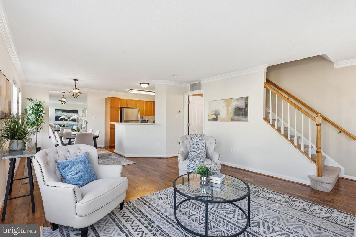 Chandelier, Dining room, Interior, Kitchen, Living room, Wood Texture Flooring