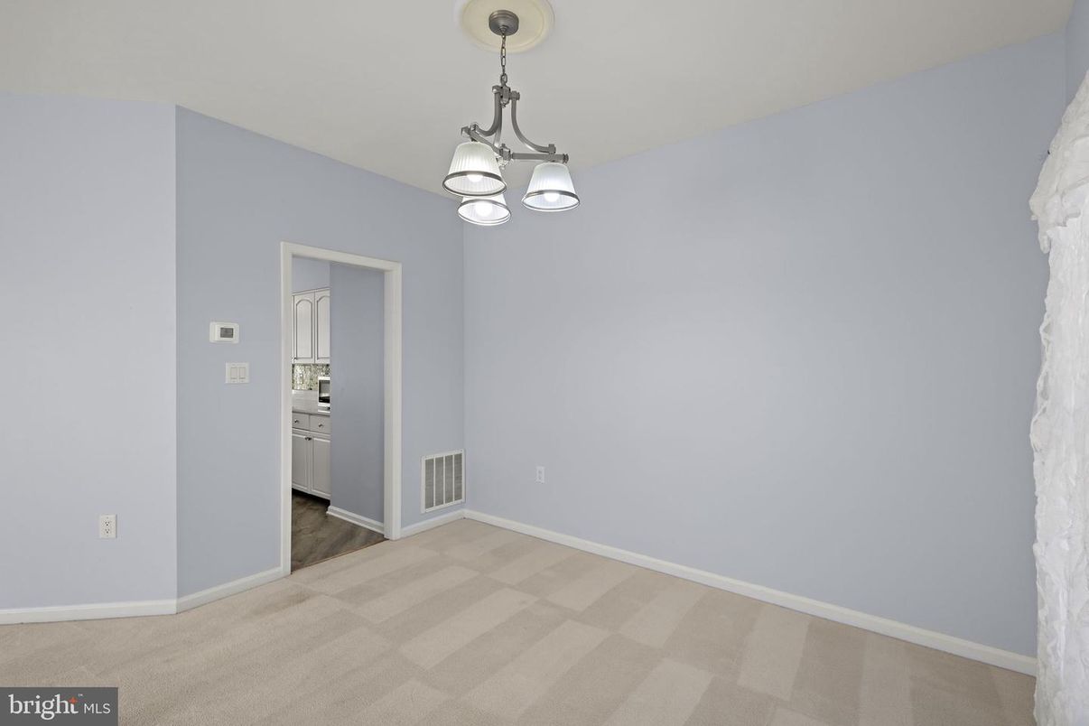 Chandelier, Empty room, Interior