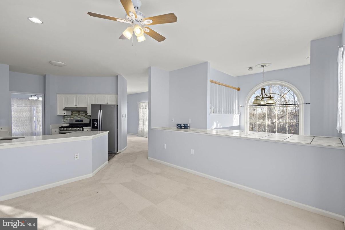 Empty room, Interior, Kitchen, Pendant Lights, Recessed Lighting, Stainless Steel Appliances