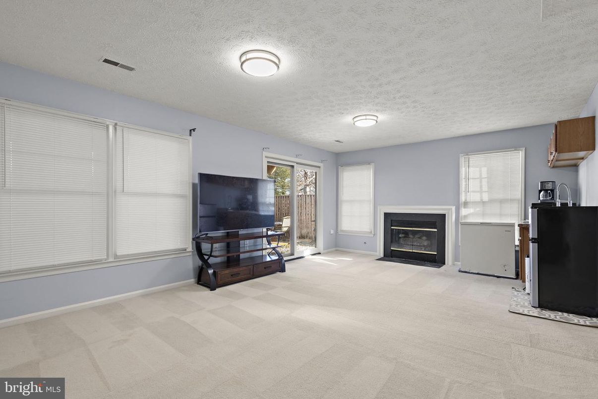 Empty room, Fireplace, Interior