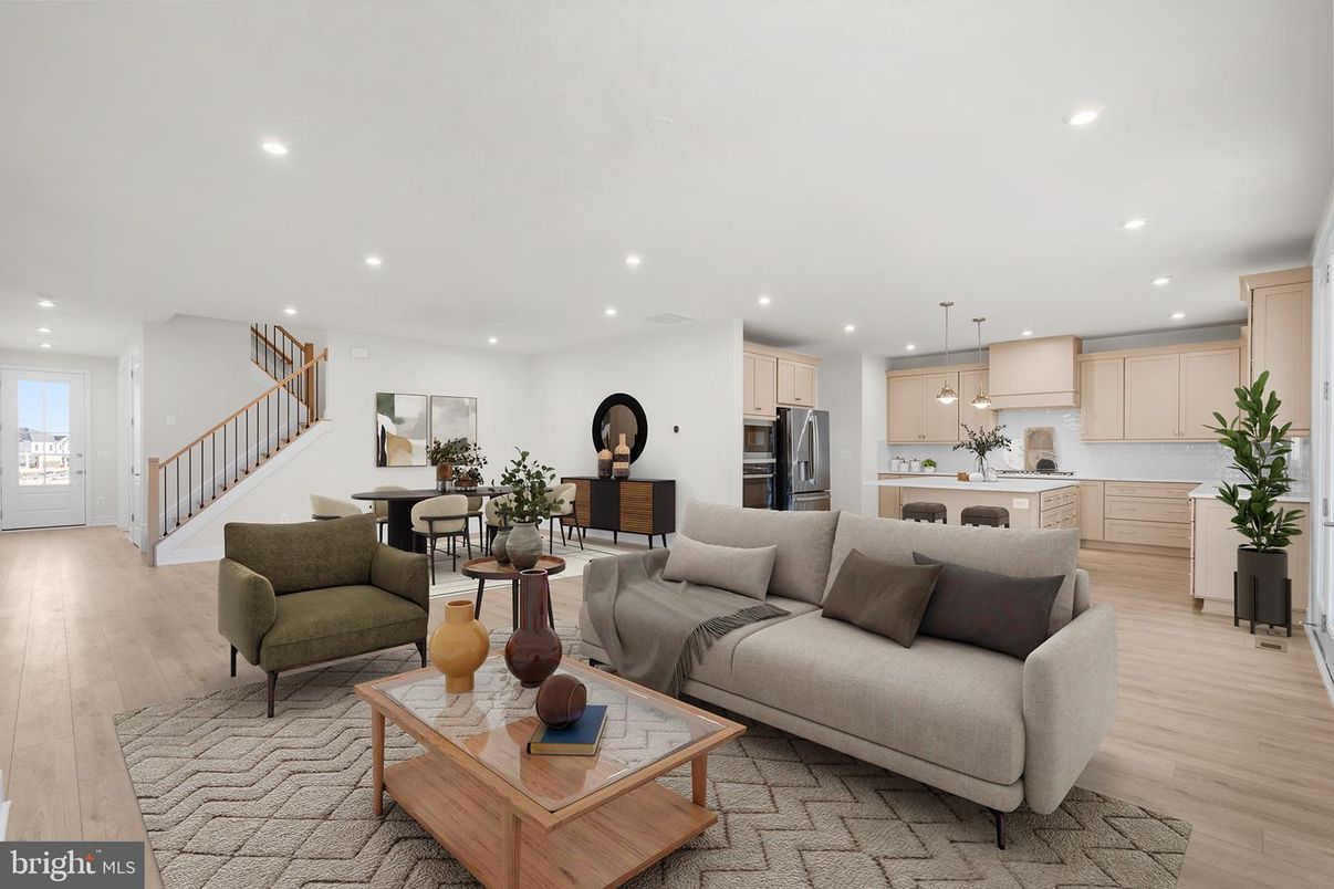 Dining room, Interior, Kitchen, Living room, Pendant Lights, Recessed Lighting, Stainless Steel Appliances, Wood Texture Flooring