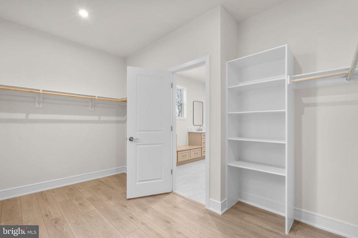 Interior, Recessed Lighting, Walk-in Closets, Wood Texture Flooring