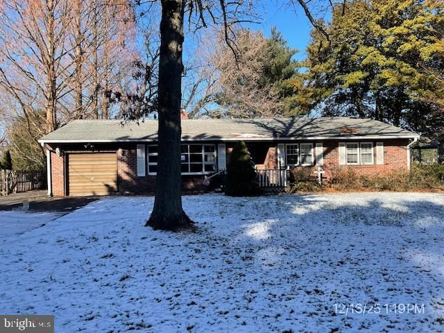 Attached, Exterior, Facade, Brick Facade, Ranch