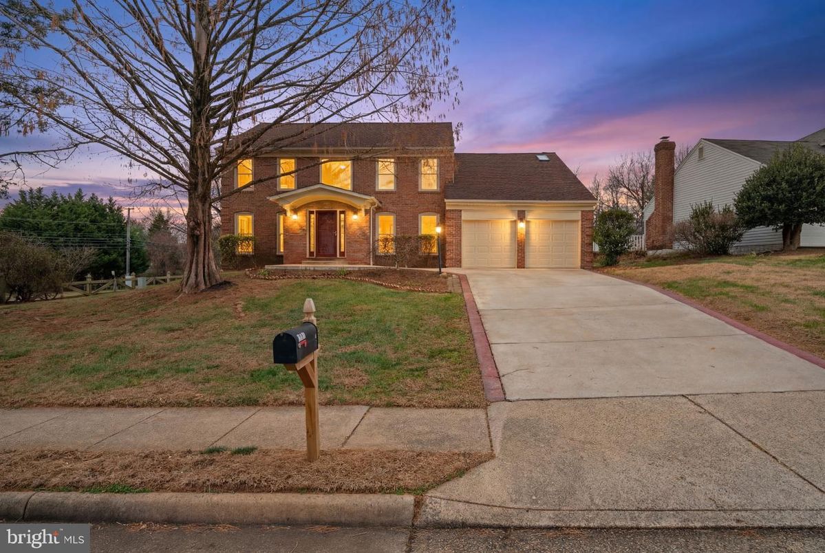 Attached, Exterior, Facade, Brick Facade, French Provincial