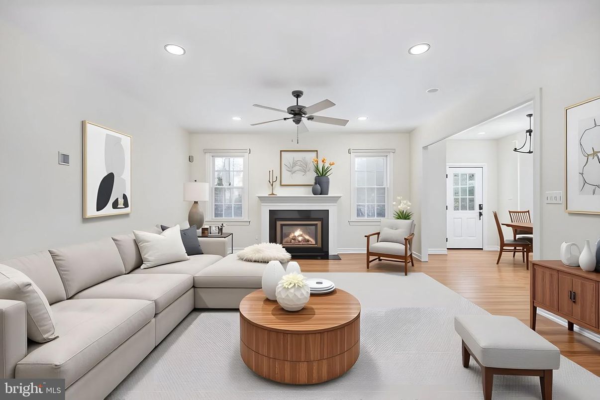 Dining room, Fireplace, Interior, Living room, Pendant Lights, Recessed Lighting, Wood Texture Flooring