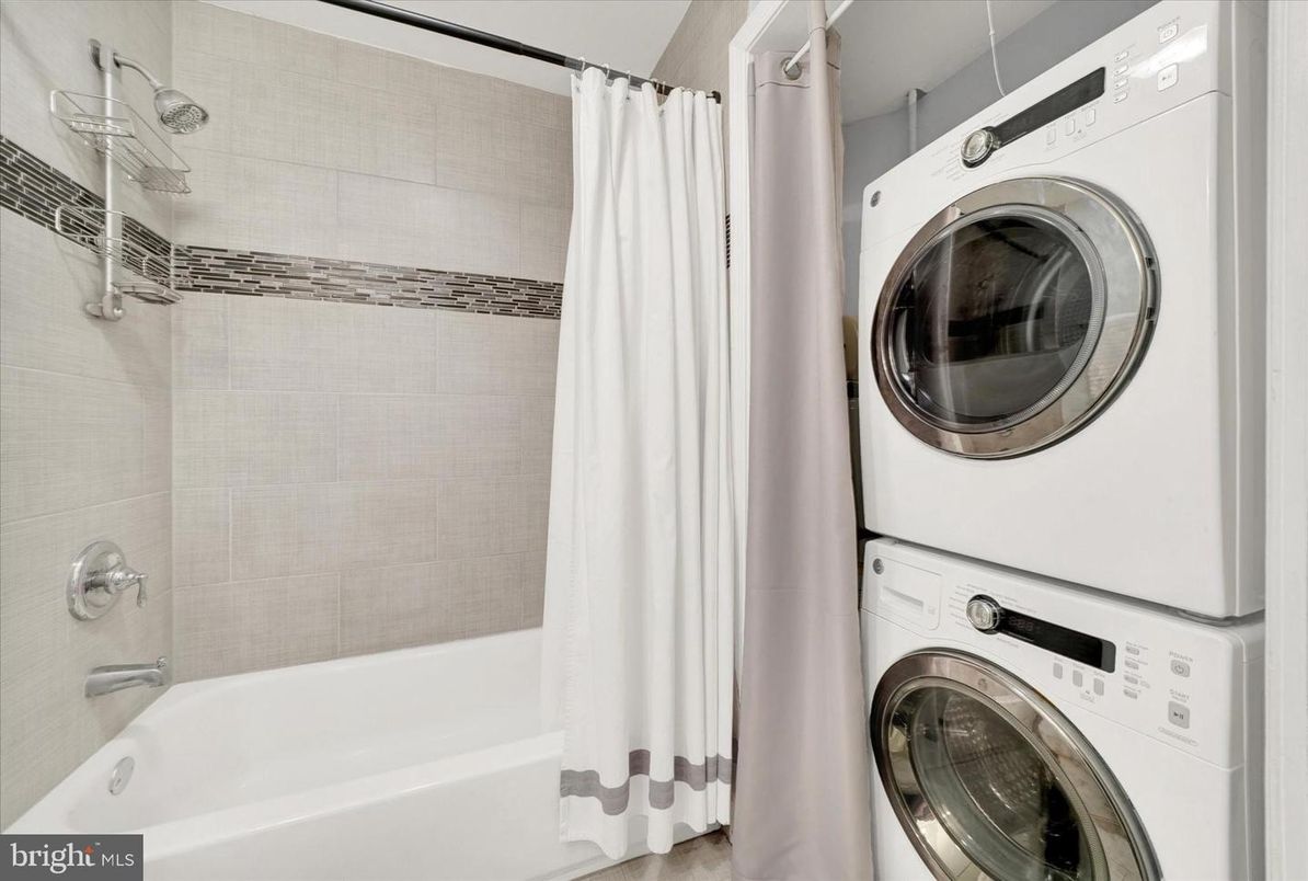 Bathroom, Interior, Utility Closets, Washer