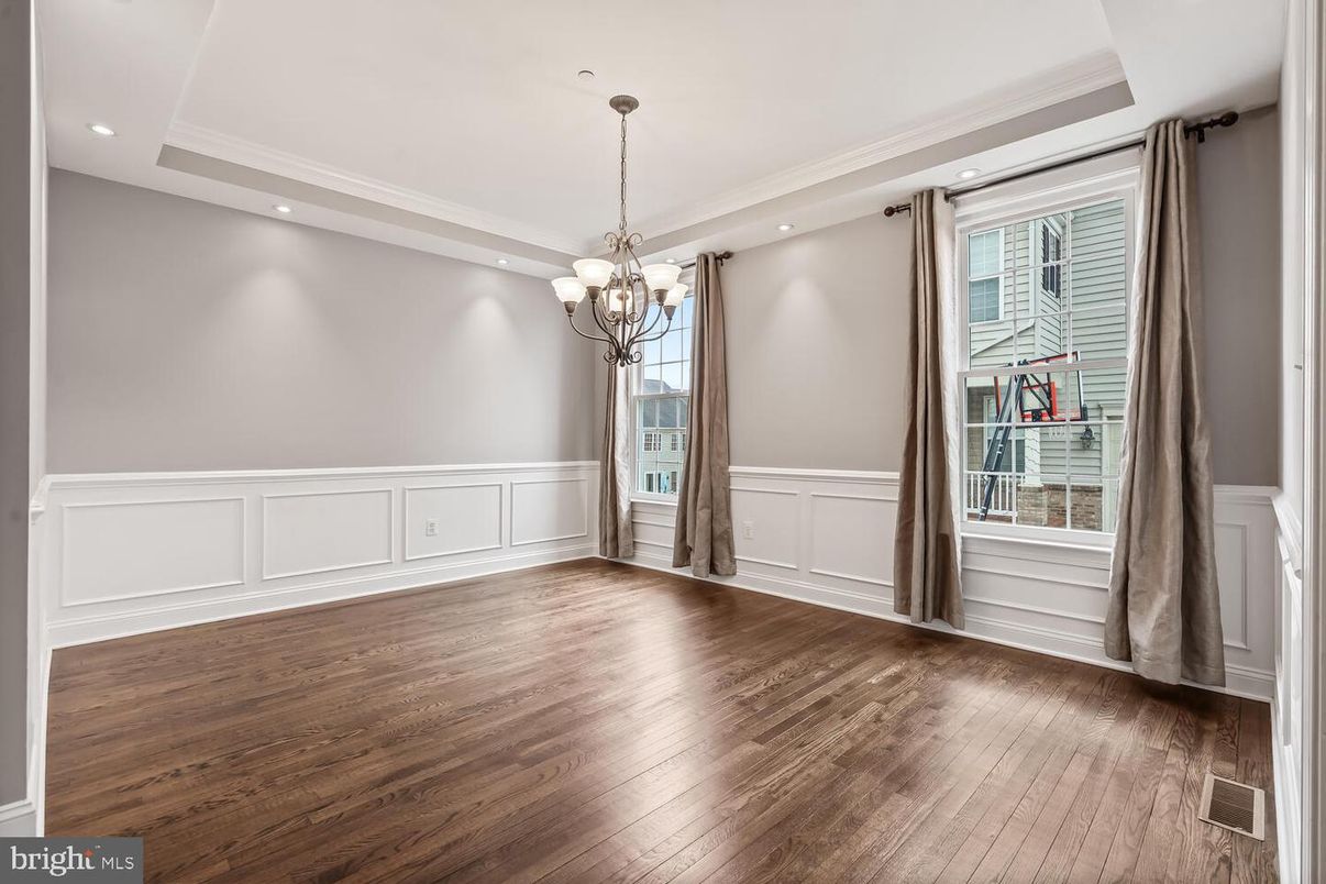 Chandelier, Empty room, Interior, Recessed Lighting, Wood Texture Flooring