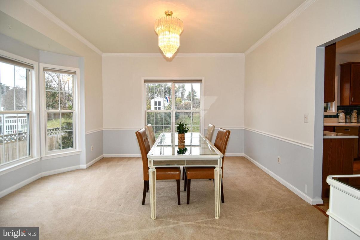 Chandelier, Dining room, Interior