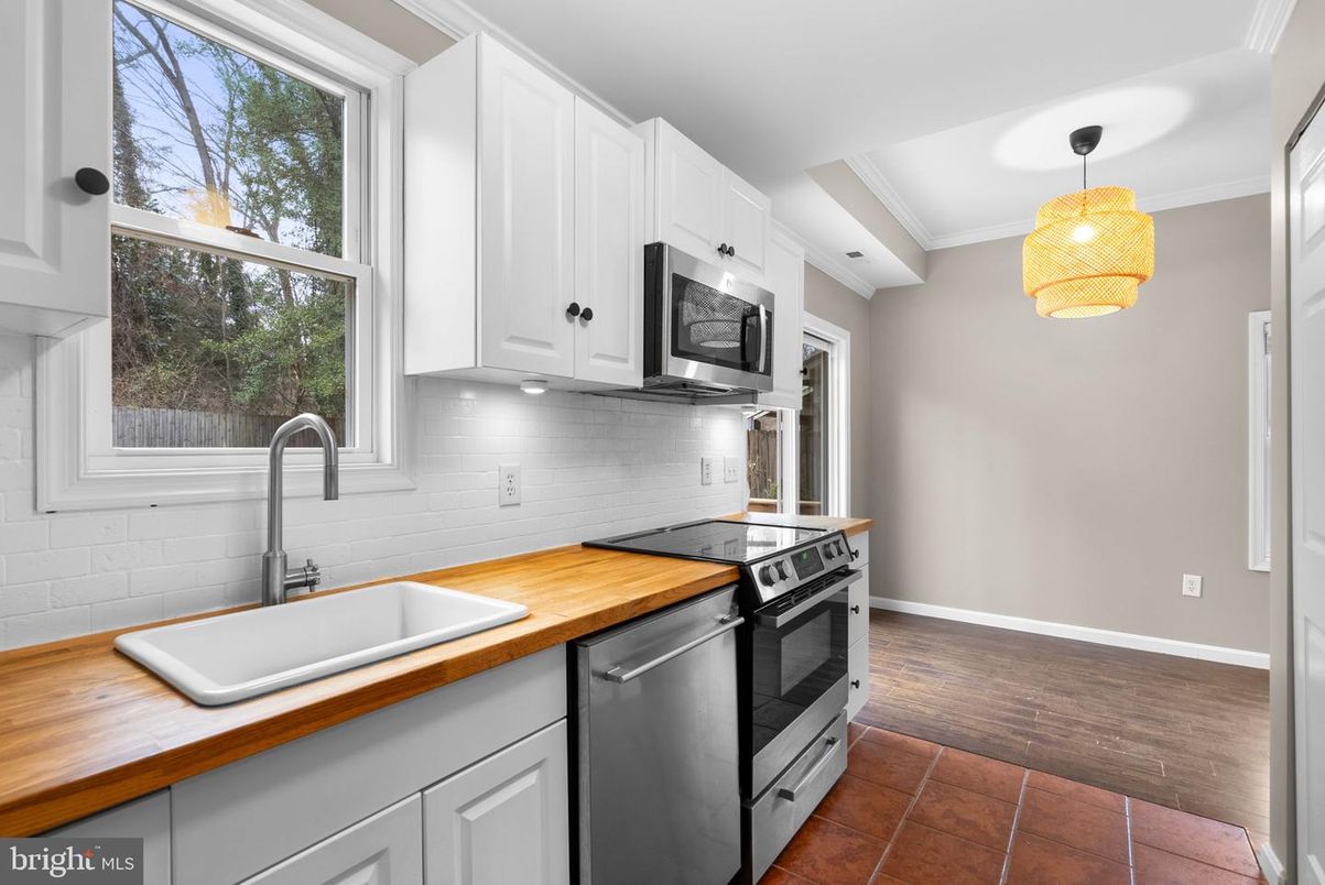 Interior, Kitchen, Pendant Lights, Stainless Steel Appliances, Wood Texture Flooring
