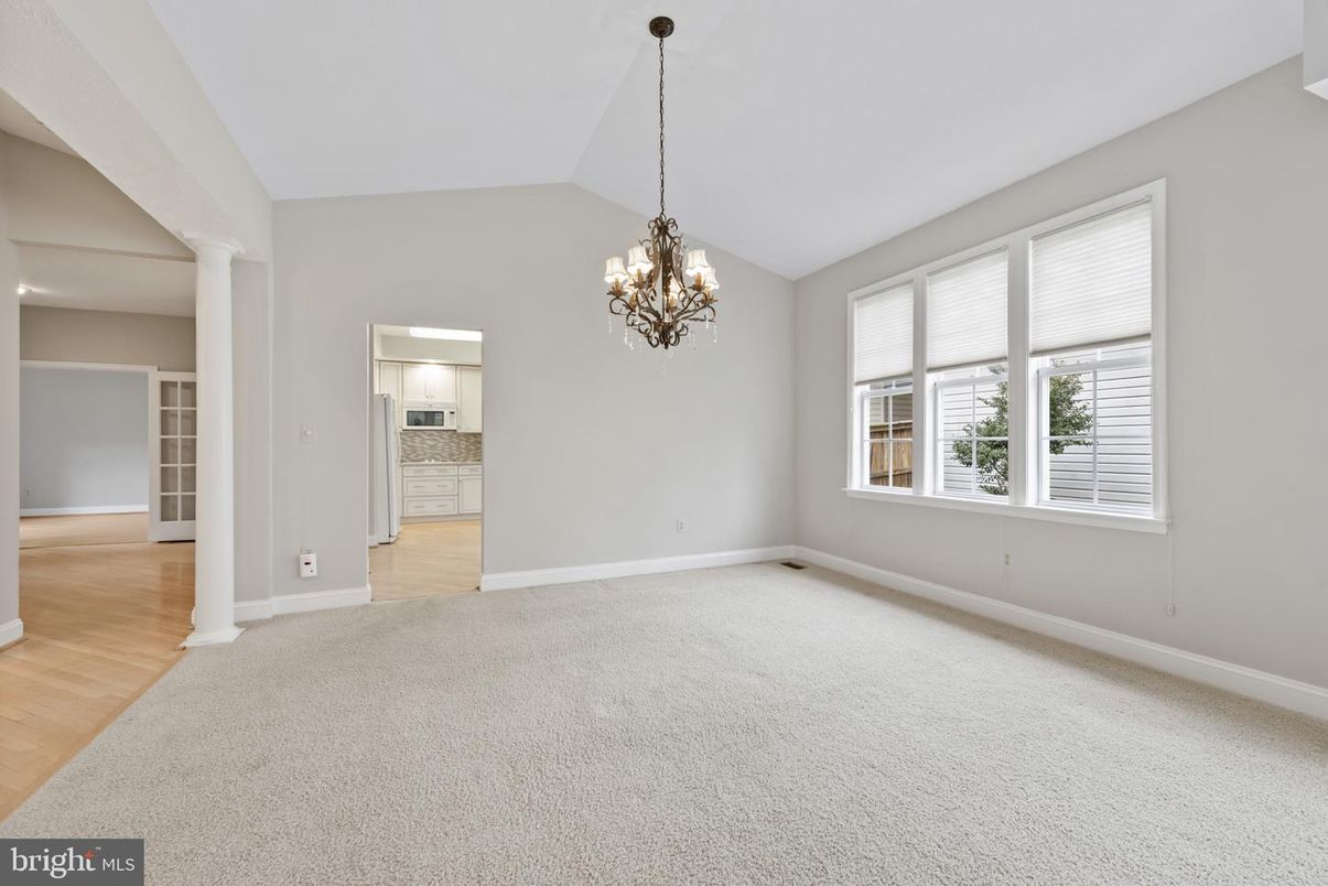 Chandelier, Empty room, Interior, Wood Texture Flooring