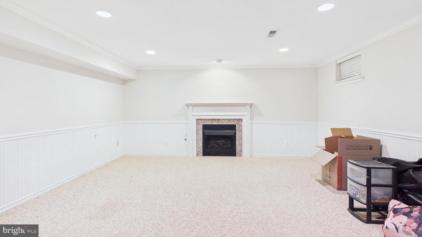 Empty room, Fireplace, Interior, Recessed Lighting