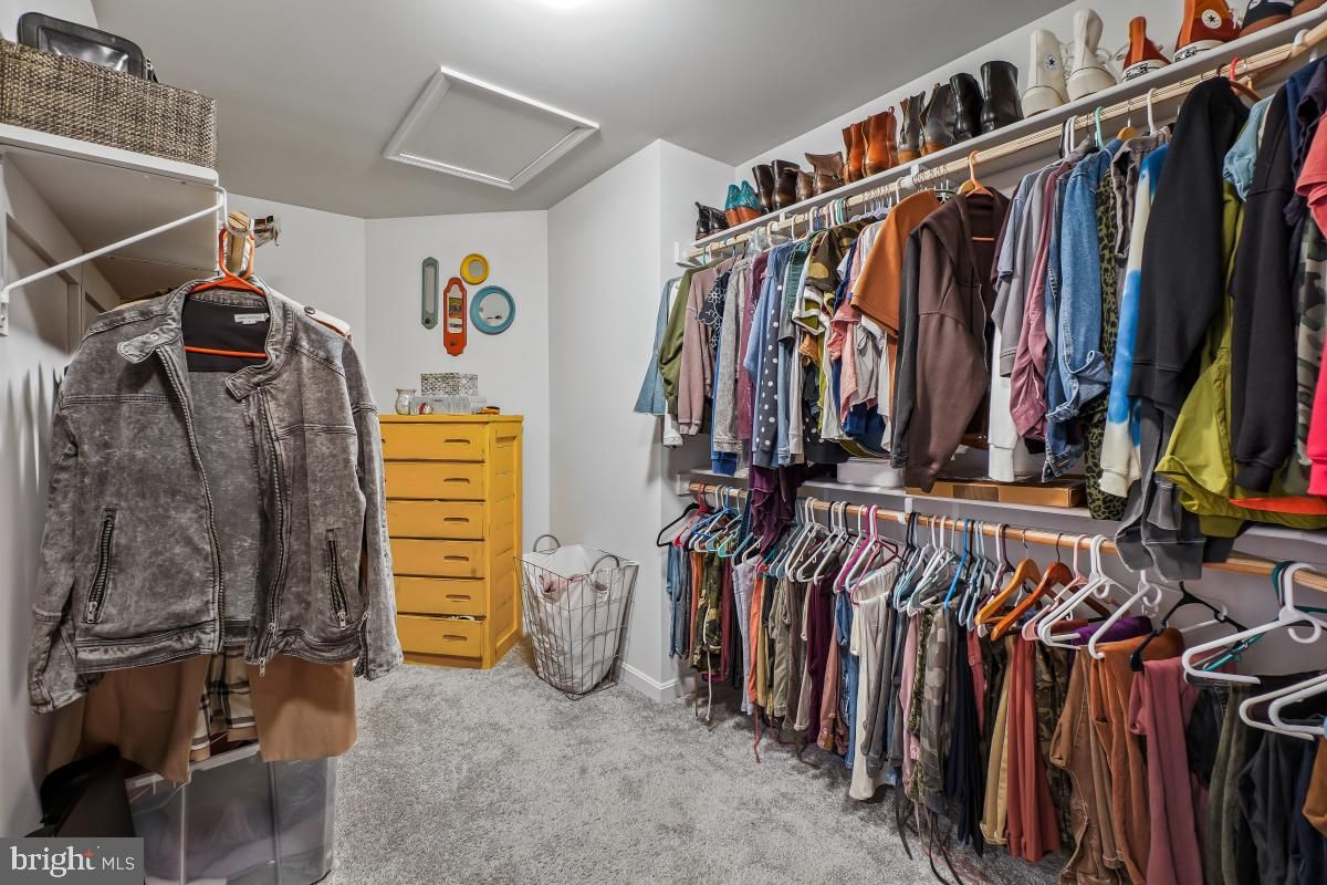 Interior, Walk-in Closets