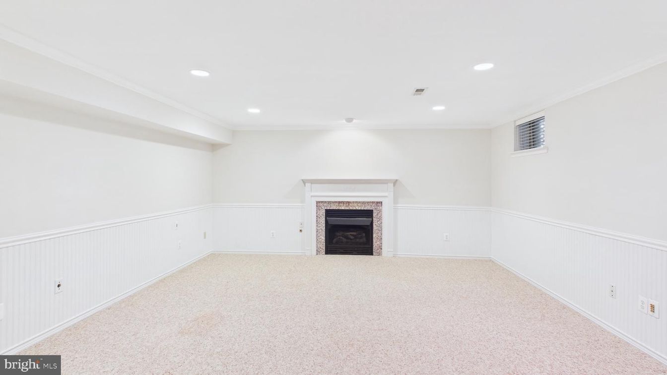 Empty room, Fireplace, Interior, Recessed Lighting