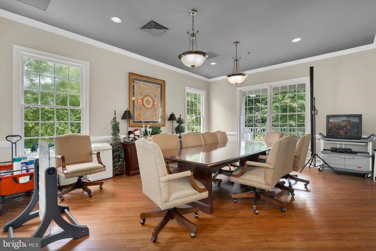 Dining room, Interior, Pendant Lights, Recessed Lighting, Wood Texture Flooring