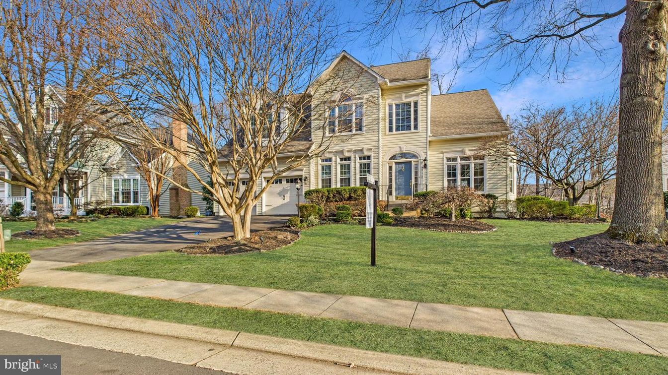 Exterior, Facade, Georgian