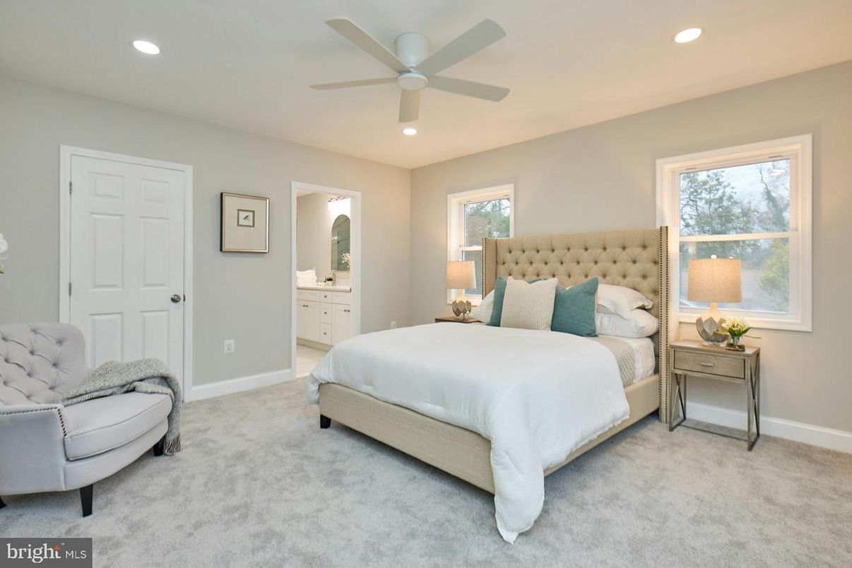 Bedroom, Interior, Recessed Lighting