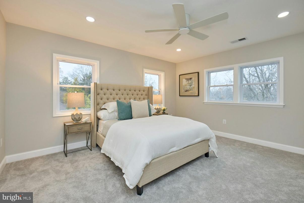 Bedroom, Interior, Recessed Lighting