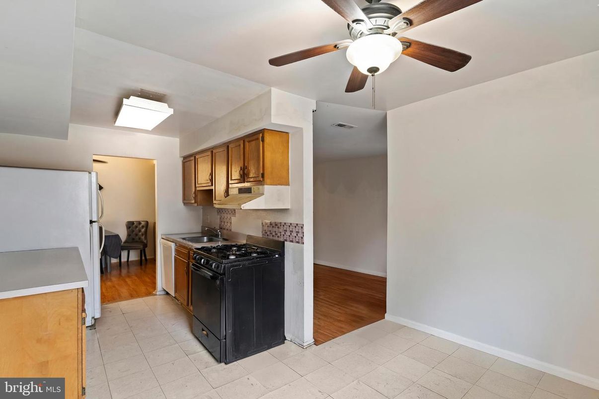 Interior, Kitchen, Wood Texture Flooring