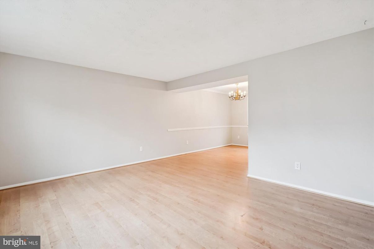 Chandelier, Empty room, Interior, Wood Texture Flooring