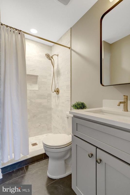 Bathroom, Interior, Recessed Lighting