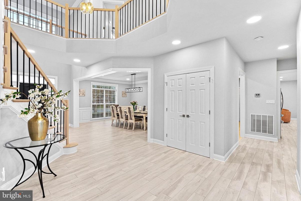 Dining room, Interior, Pendant Lights, Recessed Lighting, Wood Texture Flooring