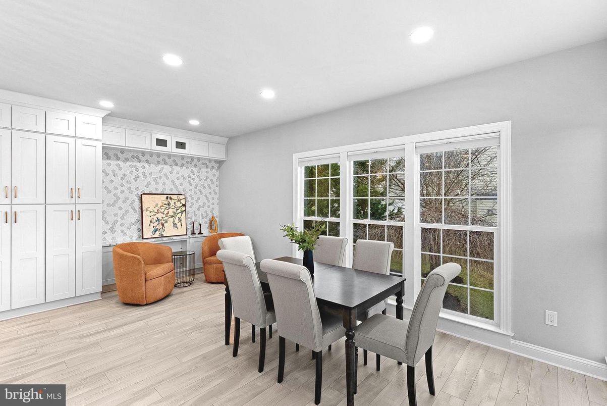 Dining room, Interior, Recessed Lighting, Wood Texture Flooring