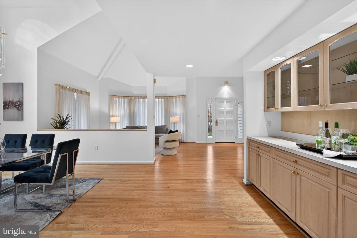 Dining room, Interior, Kitchen, Recessed Lighting, Wood Texture Flooring