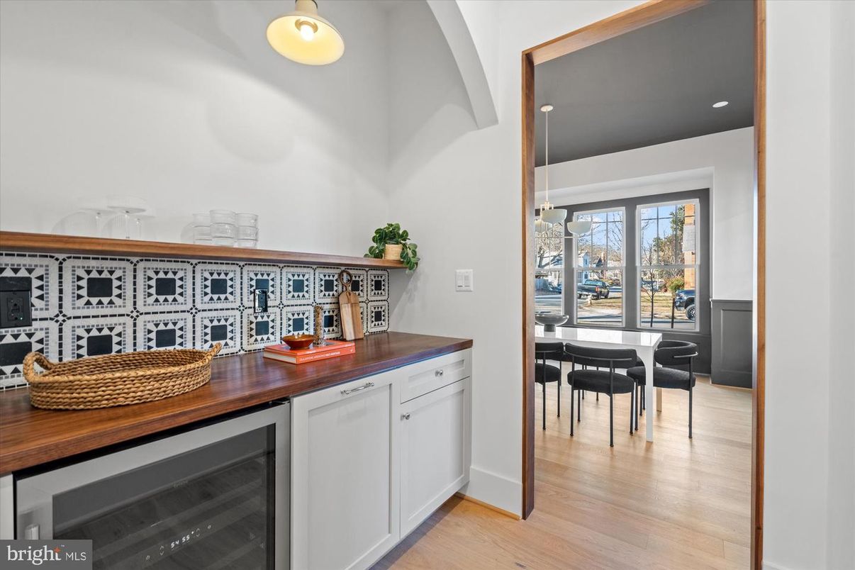 Dining room, Interior, Pendant Lights, Recessed Lighting, Wood Texture Flooring