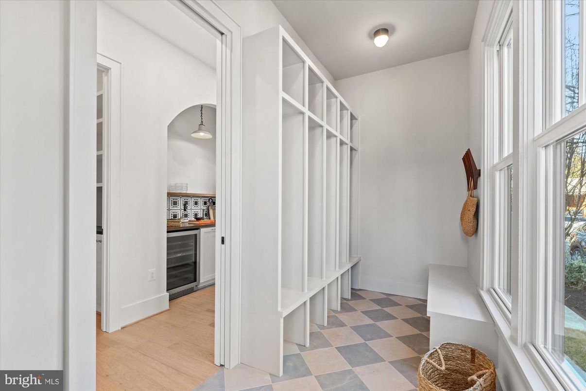 Interior, Pendant Lights, Wood Texture Flooring