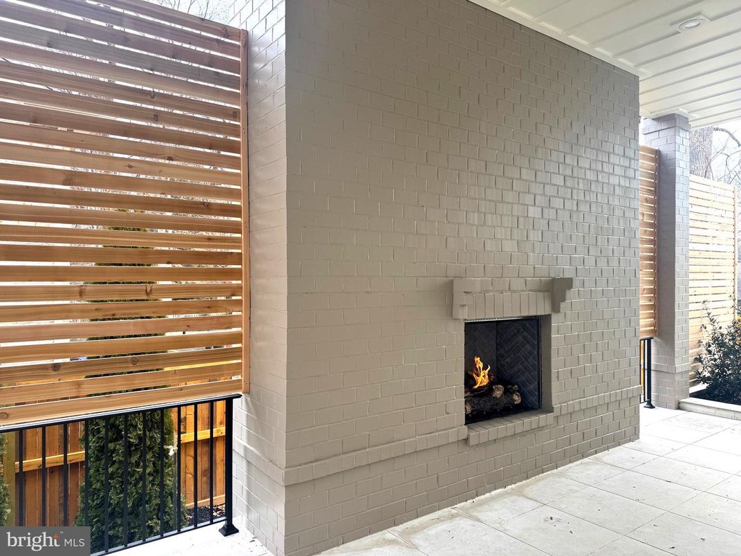 Exterior, Fireplace
