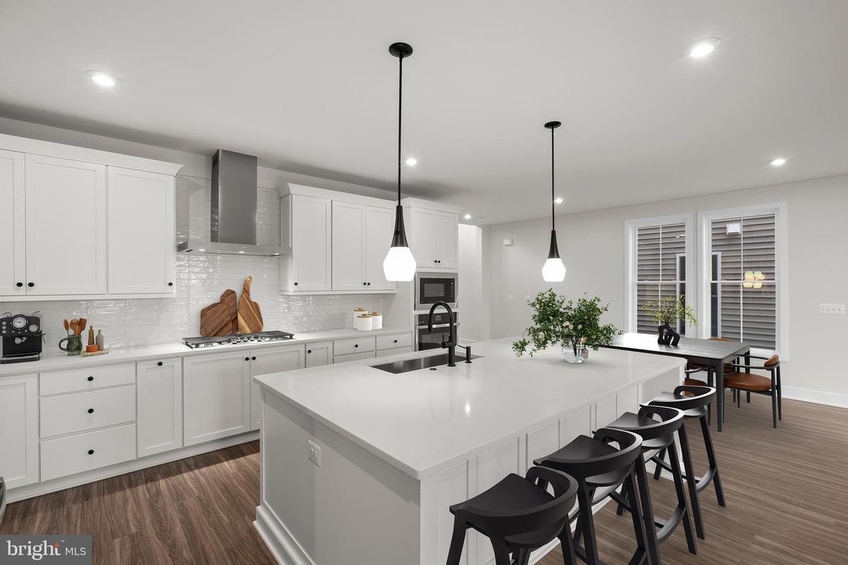 Interior, Kitchen, Pendant Lights, Recessed Lighting, Wood Texture Flooring