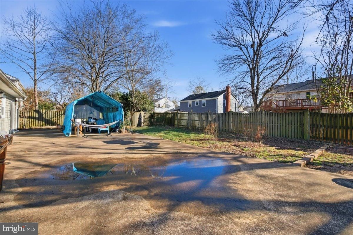 Backyard, Exterior, Playground