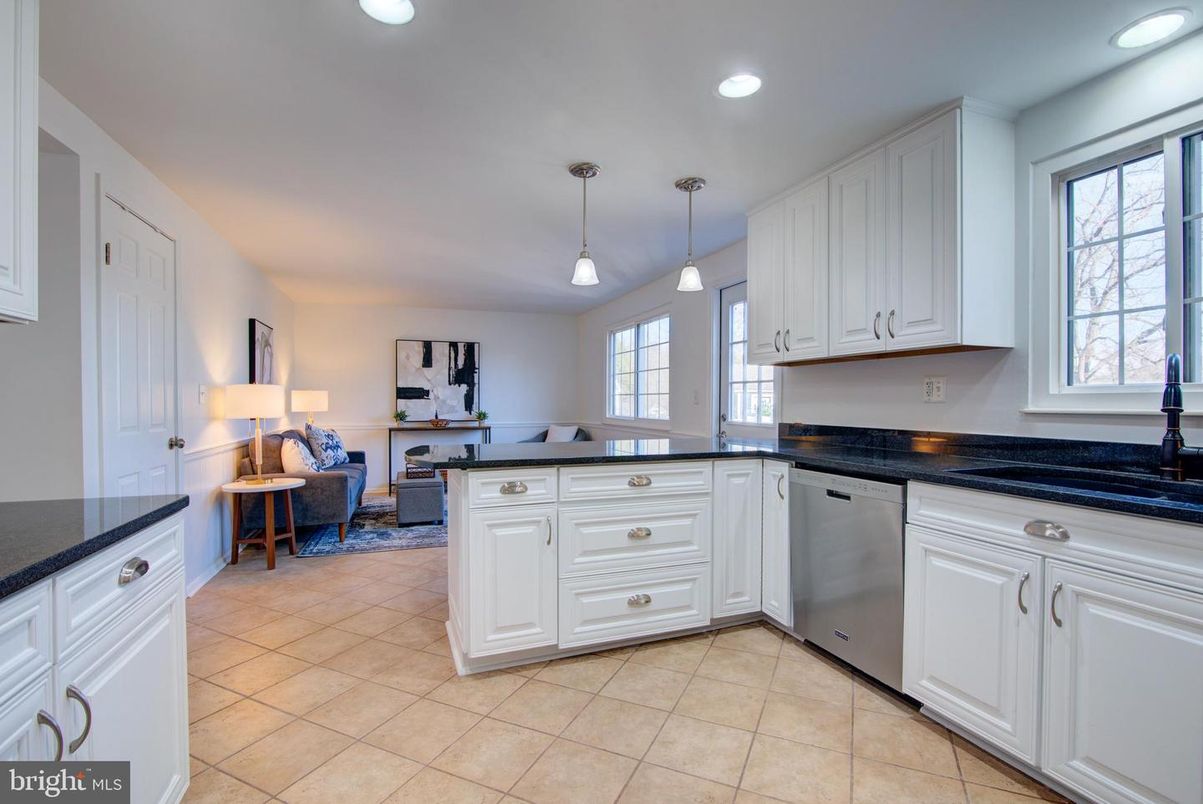 Interior, Kitchen, Pendant Lights, Recessed Lighting