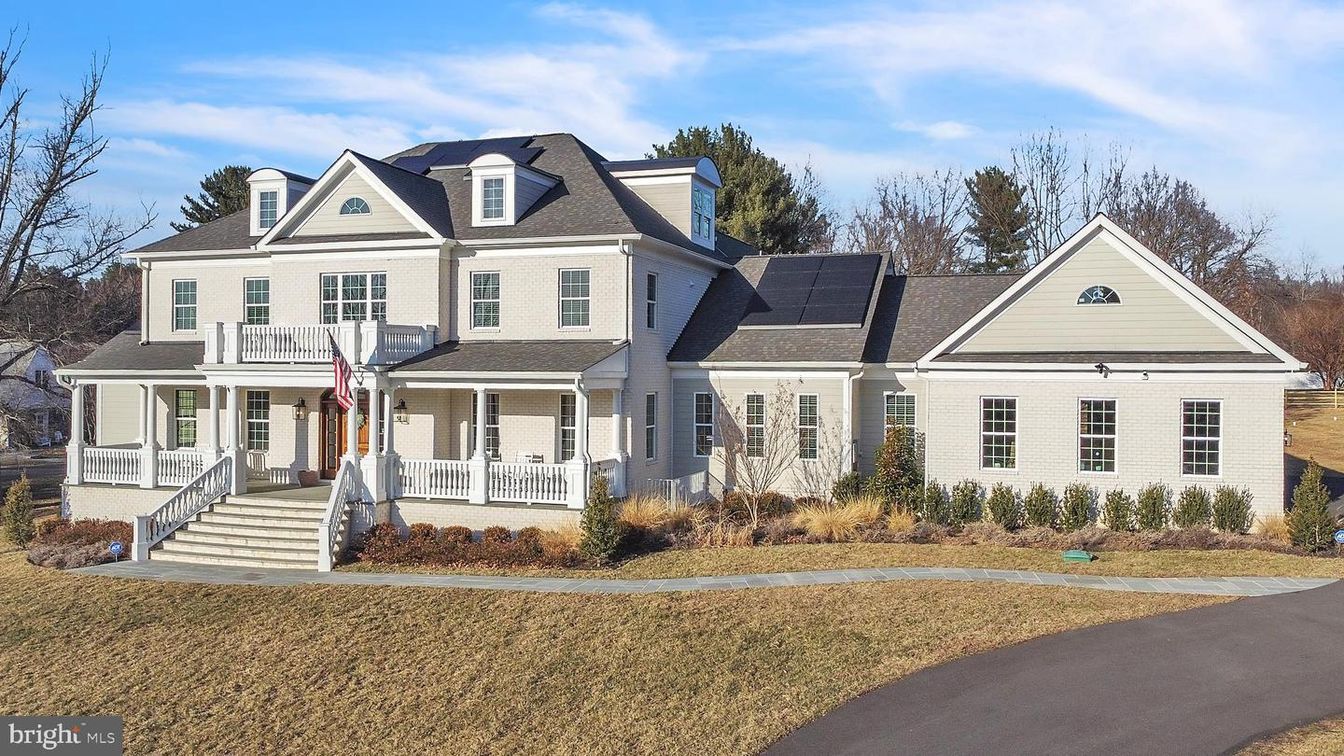 Exterior, Facade, Solar Panels, Farmhouse